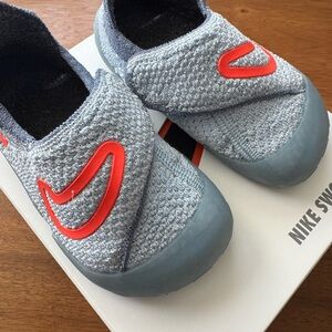 Nike Kids Gray Sneakers with Red Accents